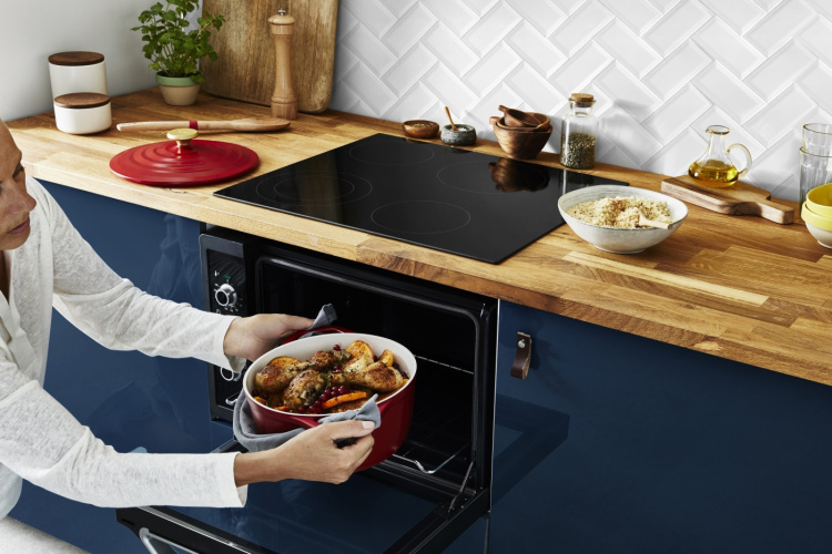 Tefal Air -gjutjärnsgryta, 4,7 L, röd