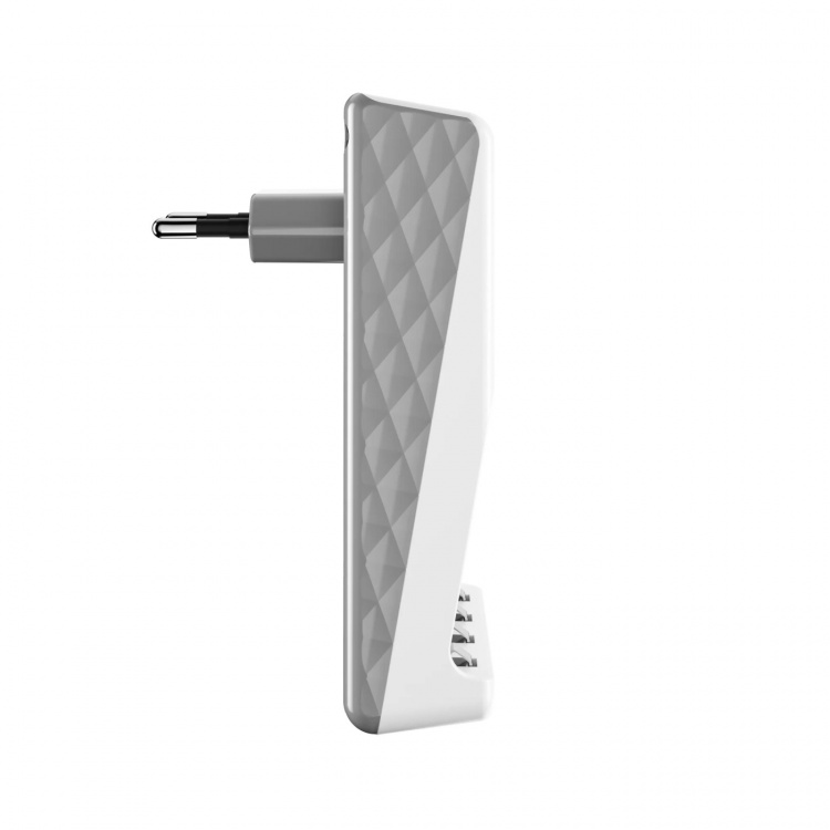 Varta Plug Charger, inkluderer 4x AA 2100 mAh