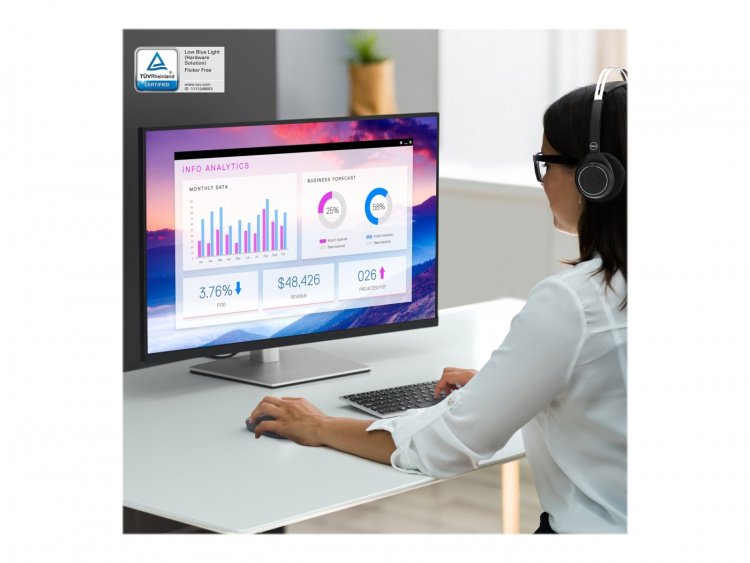 Dell P3223QE 31.5 3840 x 2160 (4K) HDMI DisplayPort USB-C 60Hz Dockingskærm