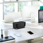 LogiLink Cable box - Kabelgömma med grenuttag + USB-A/USB-C-laddning Svart