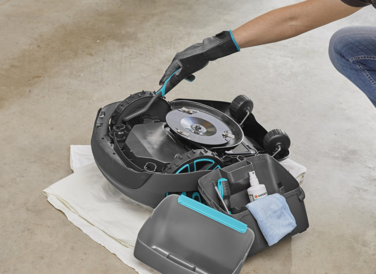 Vedligeholdelsessæt til GARDENA robotplæneklipper