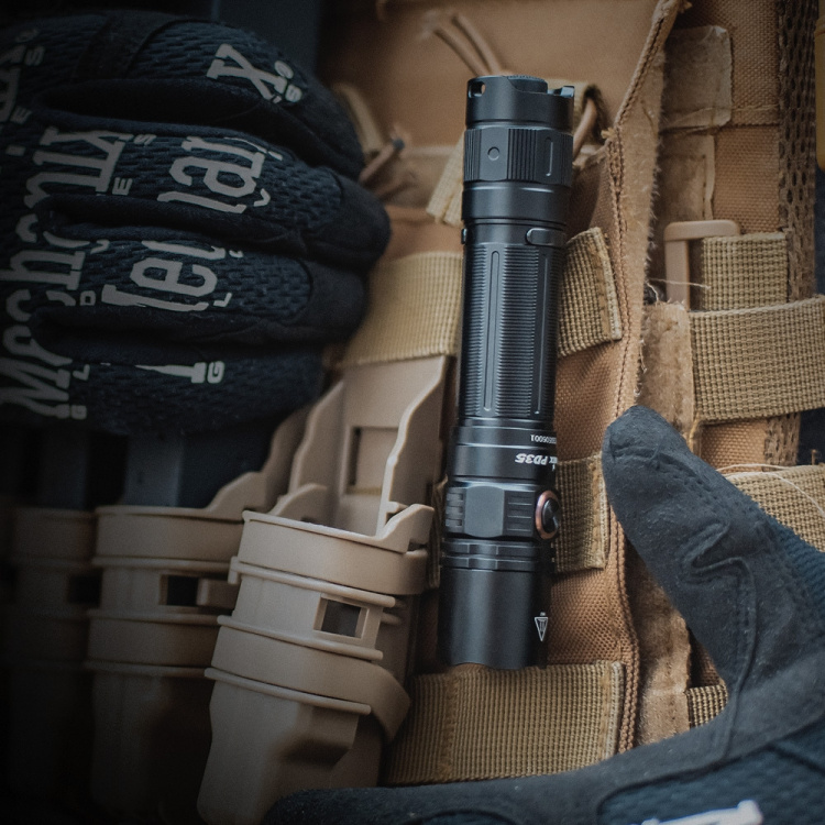 Fenix PD35 V3.0 lommelygte, 1700 lm