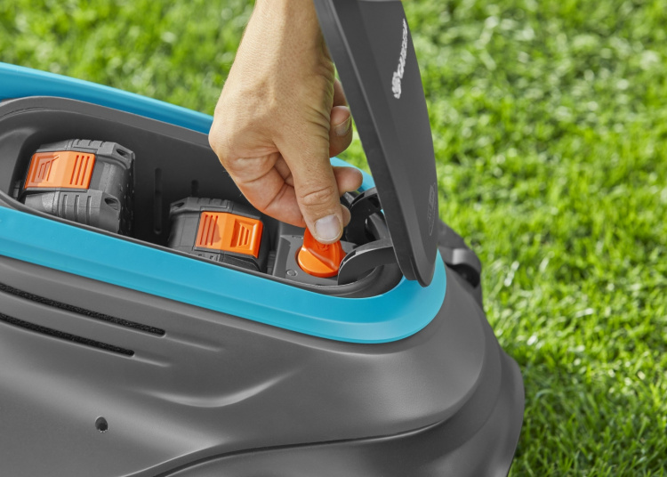 GARDENA PowerMax 37/36V P4A Ready-To-Use Set Accu Plæneklipper GARDENA PowerMax 37/36V P4A Ready-To-Use Set Accu Plæneklipper