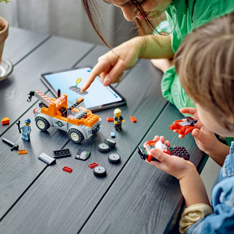 LEGO City Fantastiske fartøjer 60435 - Bugseringsvogn og sportsvognsgarage