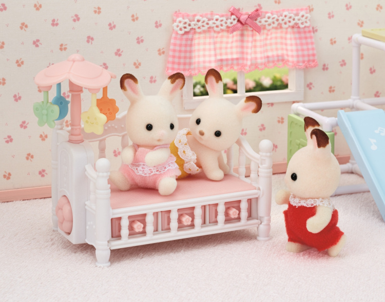 Sylvanian Families Barneseng med uroer