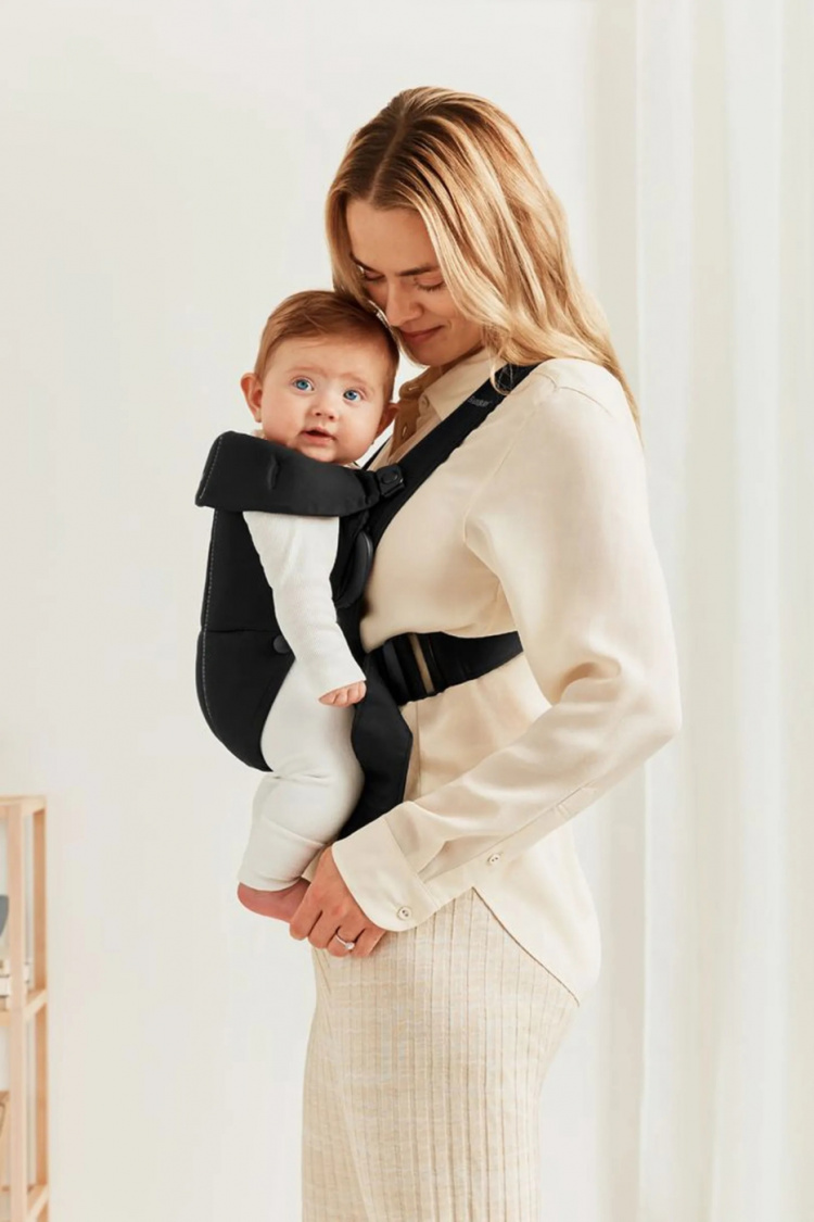 BabyBjörn Mini vævet rygsæk, sort