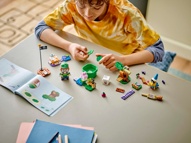 LEGO Super Mario 71440 - Den interaktive ® Luigi™-figurs eventyr
