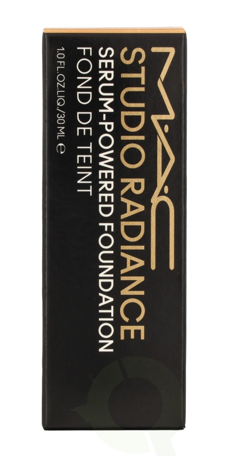 MAC Studio Radiance Serum-Powered Foundation 30 ml NC18