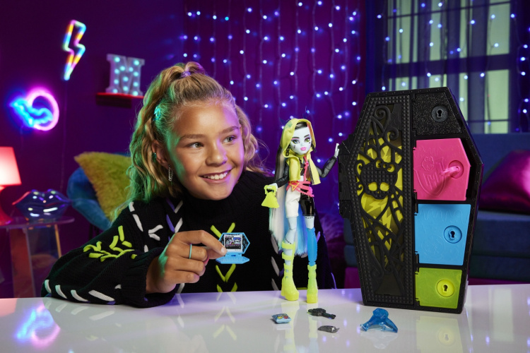Monster High Skulltimate Secrets: Neon Frights Frankie - modedukke