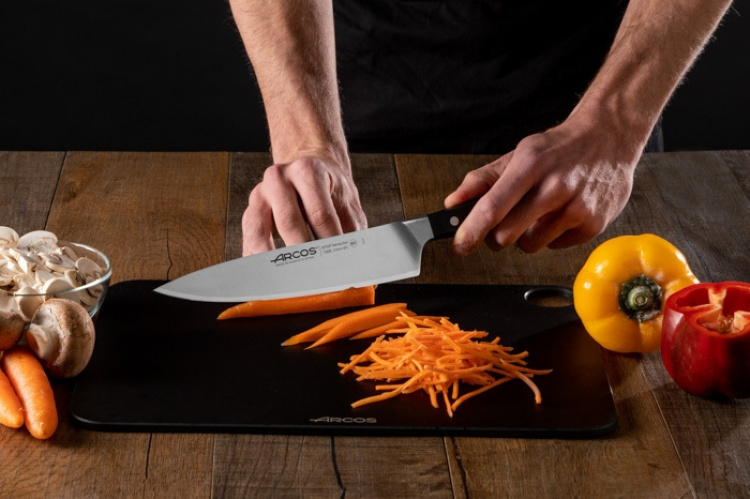 ARCOS Manhattan smedet kokkekniv, 21 cm