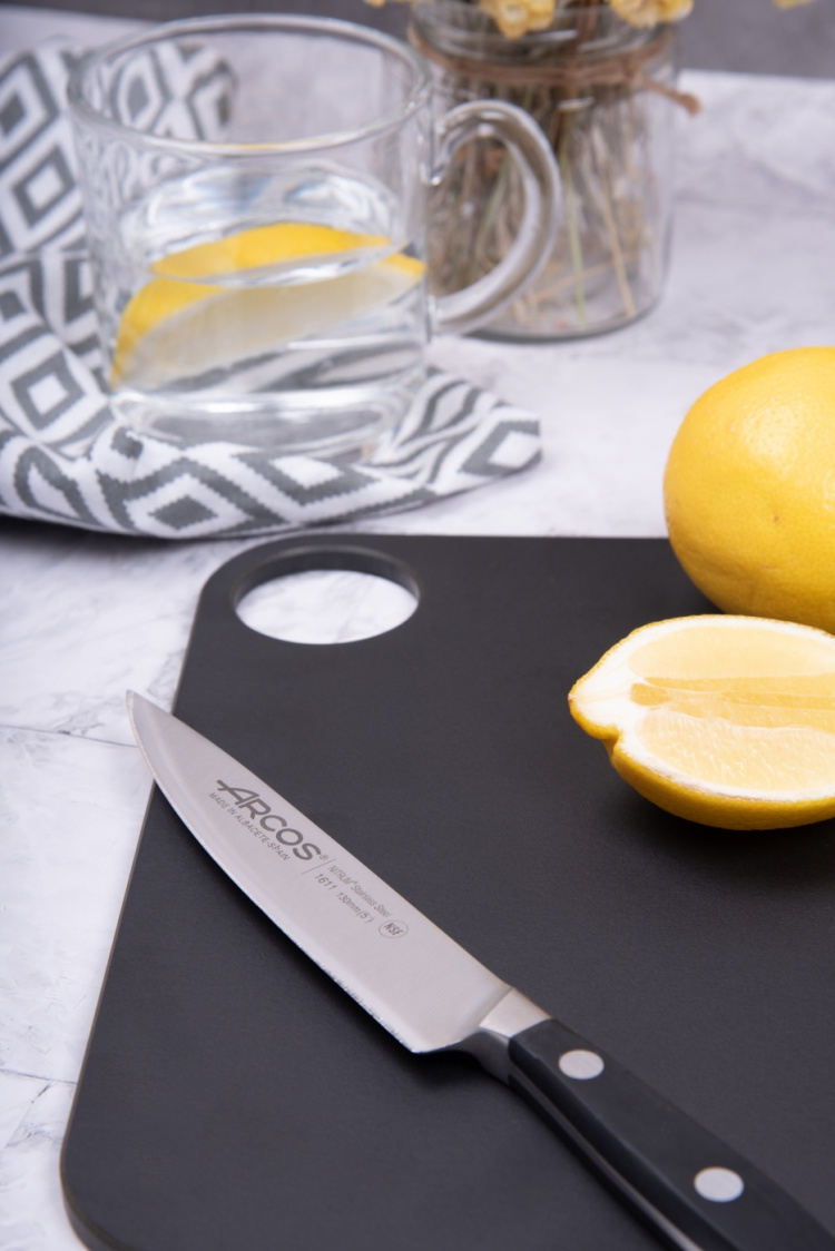 ARCOS Manhattan smedet grøntsagskniv, 13 cm