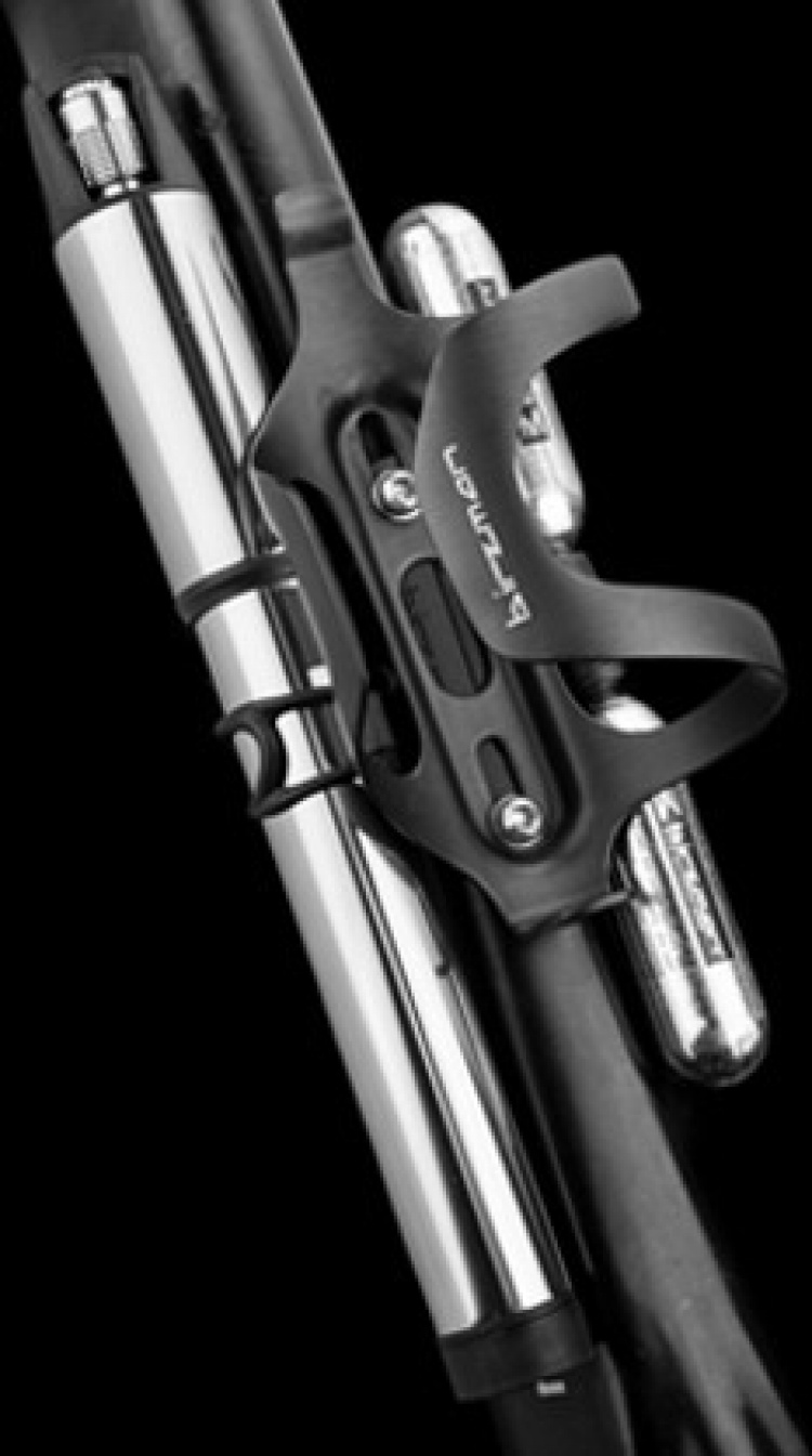 Birzman Infinite Apogee MTB med CO2 cykelpumpe