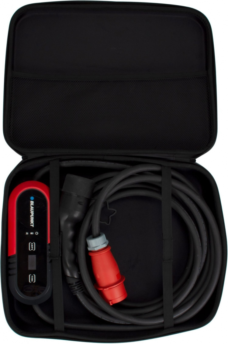 blaupunkt P3PM2T2 - Elbiloplader med regulator, 8 m, 3-faset, CEE-Type2 blaupunkt P3PM2T2 - Elbiloplader med regulator, 8 m, 3-faset, CEE-Type2