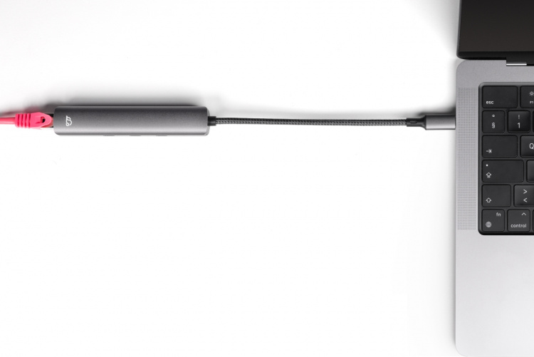 Bluecloud USB-C til USB-C-hub og gigabit ethernet-adapter Bluecloud USB-C til USB-C-hub og gigabit ethernet-adapter