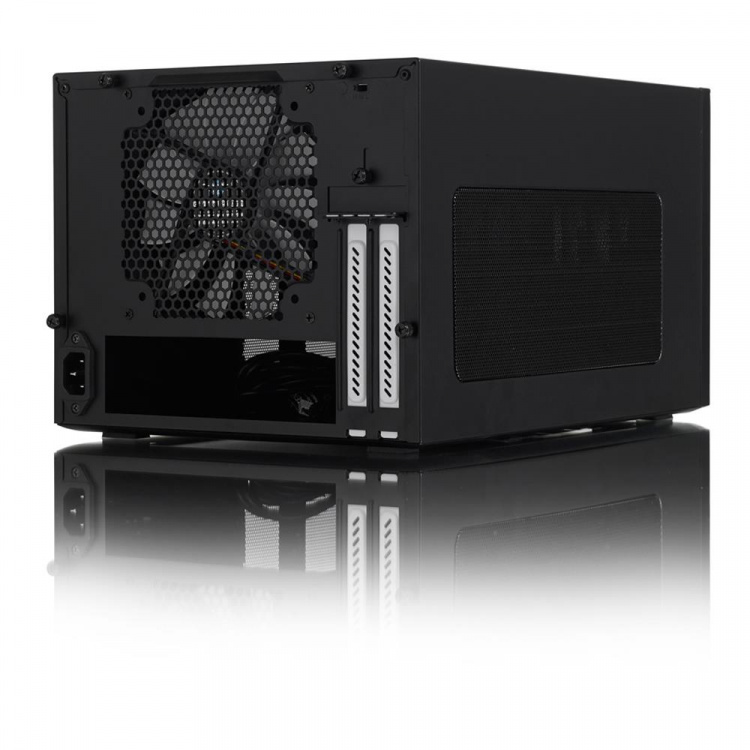 Fractal Design Node 304 sort uden PSU