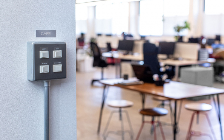 Brother P-touch CUBE Pro PT-P910BT matrixprinter med genopladeligt batteri og Bluetooth Brother P-touch CUBE Pro PT-P910BT matrixprinter med genopladeligt batteri og Bluetooth