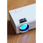 Lenco LCD-projektor med høj opløsning, understøtter Full HD 1080P-indhold Hvid Lenco LCD-projektor med høj opløsning, understøtter Full HD 1080P-indhold Hvid