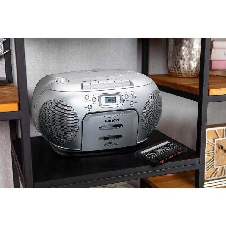 Lenco Bærbar FM-radio CD-kassetteafspiller Sølv
