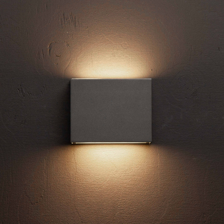 Llitt Per II Väggarmatur LED IP54 3000K 6W 430lm Antracit Llitt Per II Väggarmatur LED IP54 3000K 6W 430lm Antracit