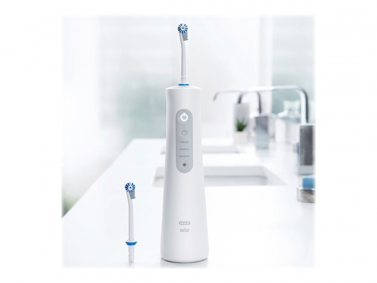 Oral B Aquacare 6 Pro-Expert, Mouth Shower, White