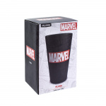 Glas med Marvel-logo