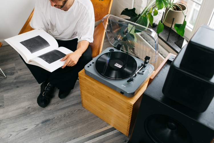 Lenco Pladespiller med direkte USB-kodning grå