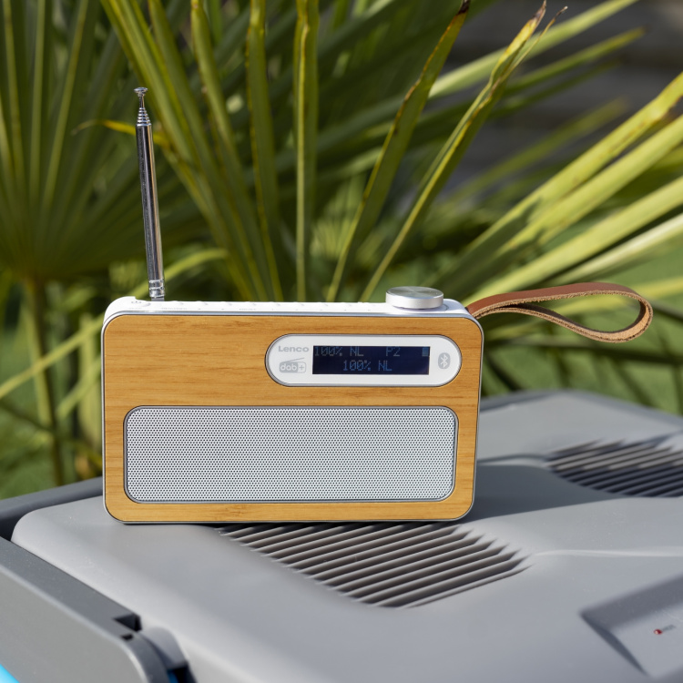 Lenco Bærbar DAB+/ FM-radio med Bluetooth® Bamboo White