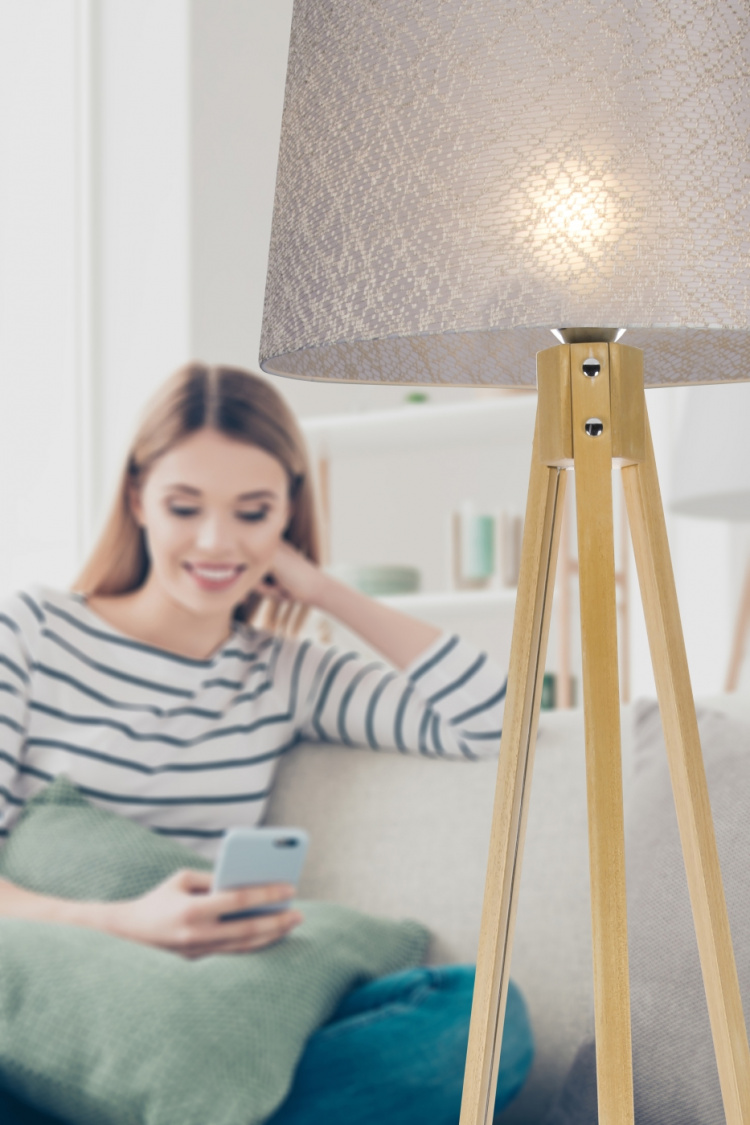 Alecto Smart LED-farvelampe med Wi-Fi 2-pak Alecto Smart LED-farvelampe med Wi-Fi 2-pak