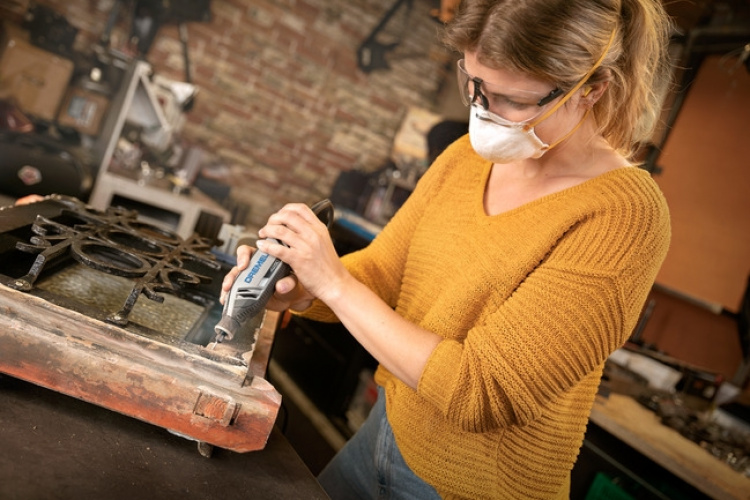 Dremel Dremel 4250-35 multifunktionsværktøj kombinerer kraft med en konstruktion af høj kvalitet
