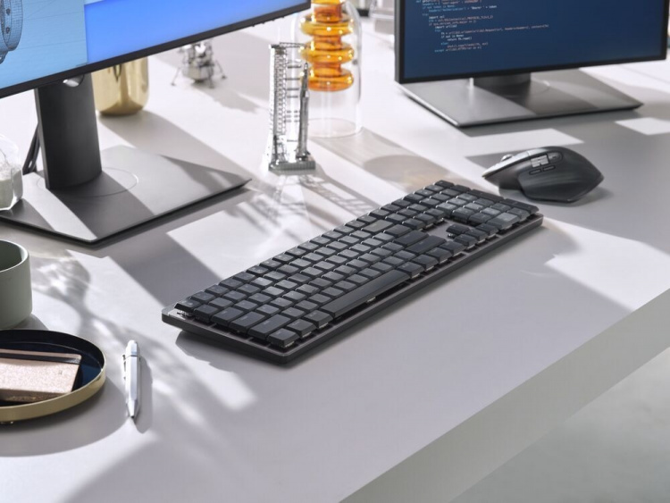 Logitech MX Keys Mechanical Wireless-tastatur, lineære kontakter